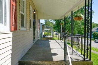 1403 Debow St in Old Hickory, TN - Building Photo - Building Photo