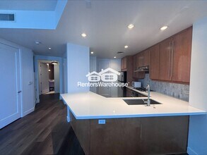 120 E Rio Salado Pkwy, Unit 401 in Tempe, AZ - Foto de edificio - Building Photo