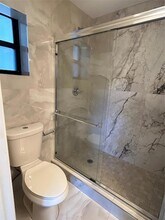 6625 SW 49th St, Unit 2 in Davie, FL - Building Photo - Building Photo