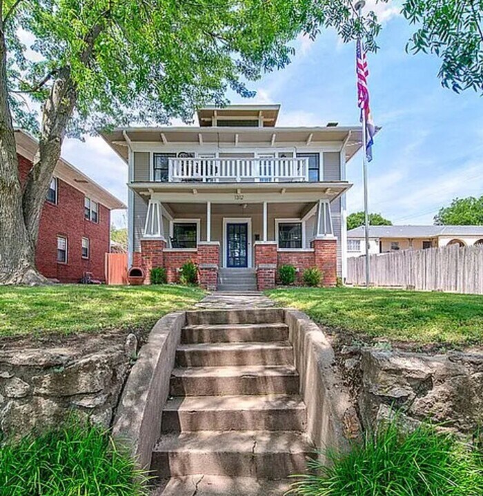 1312 S Frisco Ave in Tulsa, OK - Building Photo