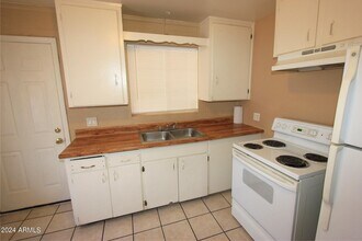 5322 N 22nd Ave, Unit Apt B in Phoenix, AZ - Building Photo - Building Photo