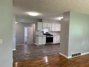 12651 Old U.S. 27 in DeWitt, MI - Building Photo - Building Photo