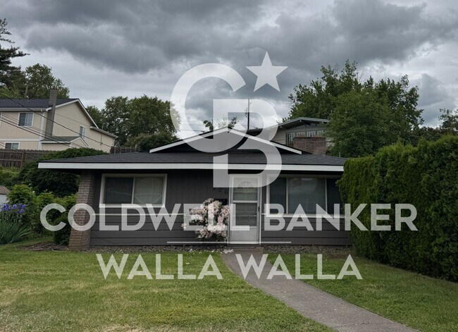 property at 216 SE 11th St