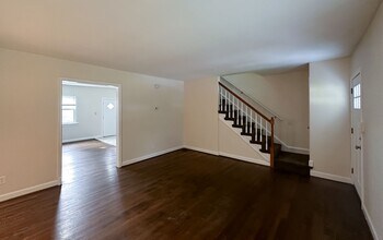 5417 Lothian Rd in Baltimore, MD - Building Photo - Building Photo