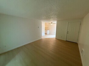 227 Senate St NW in Salem, OR - Foto de edificio - Building Photo