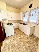 946 S Missouri Ave in Springfield, MO - Building Photo - Building Photo