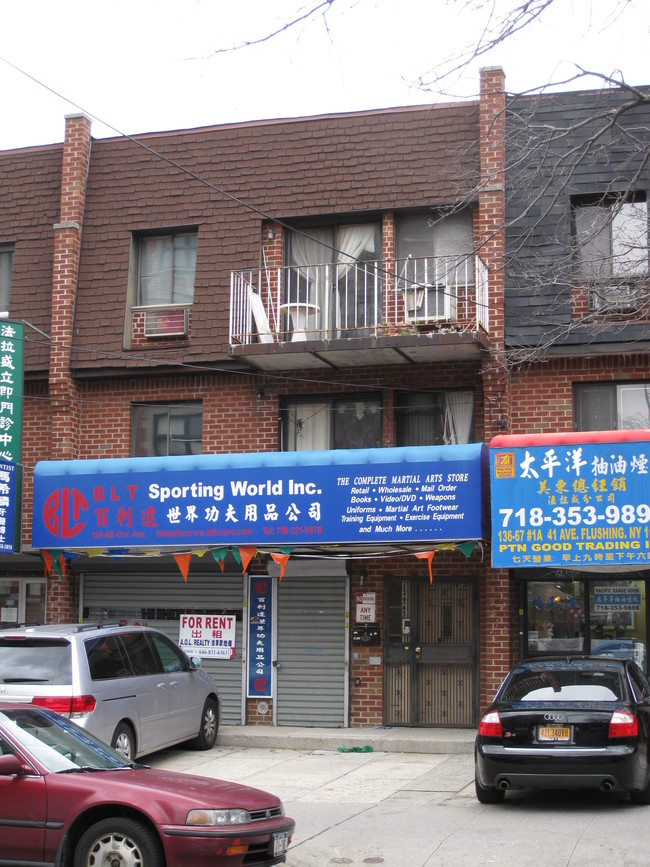 136-65 41st Ave in Flushing, NY - Building Photo - Building Photo