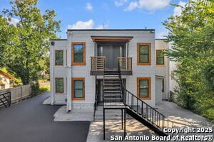 1505 W Woodlawn Ave in San Antonio, TX - Building Photo - Building Photo
