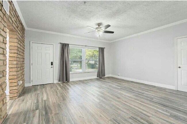 1016 Chipola Rd in Fort Pierce, FL - Building Photo - Building Photo