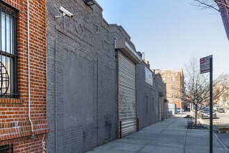 2100 Union St in Brooklyn, NY - Building Photo - Building Photo