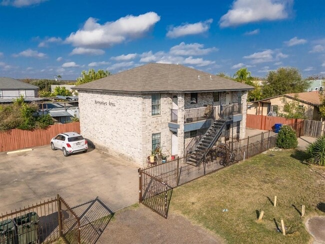 4102 Eagle Pass Ave in Laredo, TX - Building Photo - Building Photo