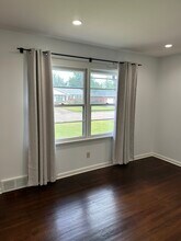 1516 Sheffield Rd in The Village, OK - Building Photo - Building Photo