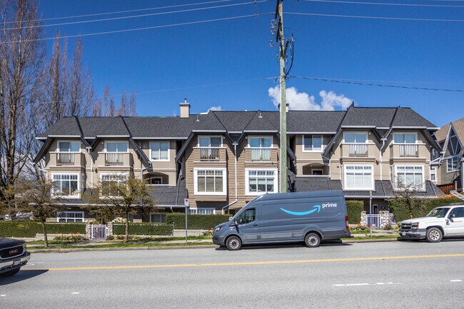 Royalton Court in North Vancouver, BC - Building Photo - Building Photo