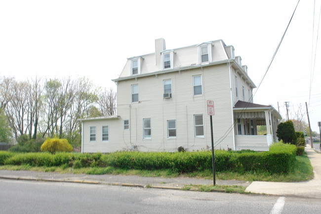 113 West End Ave in Long Branch, NJ - Building Photo - Building Photo