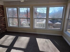 1193 Angelia Dr SW in Mableton, GA - Foto de edificio - Building Photo