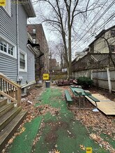 27 Orkney Rd in Boston, MA - Foto de edificio - Building Photo