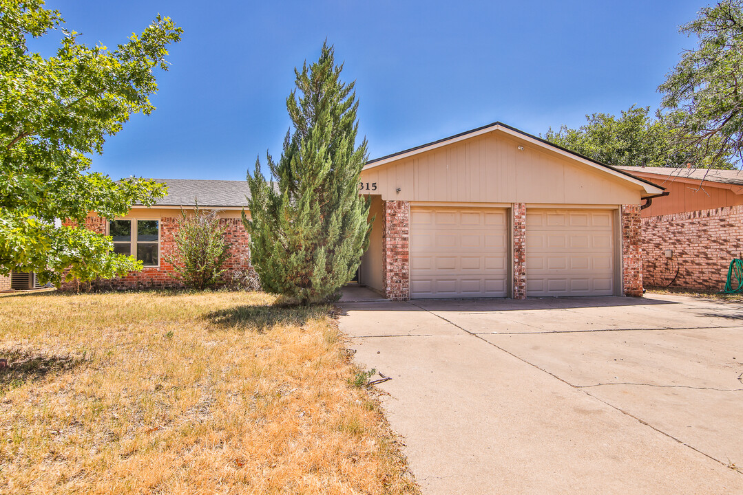 2315 79th St in Lubbock, TX - Foto de edificio