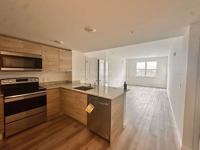 1220 Southstation Pl in Pine Castle, FL - Building Photo - Building Photo