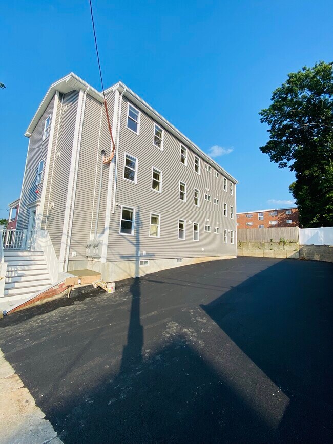 109 Fairmont St Apartments and Nearby Malden Apartments For Rent Malden, MA