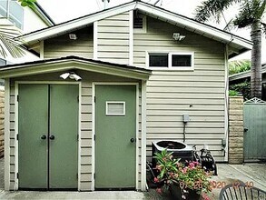 440 W Elk Ave, Unit Unit A in Glendale, CA - Building Photo - Building Photo