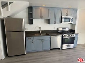 14 Mast St in Los Angeles, CA - Building Photo - Building Photo