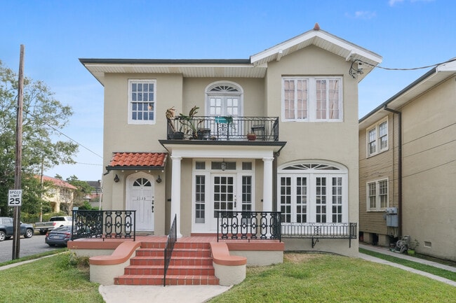 1633 Jefferson Ave, Unit 1633