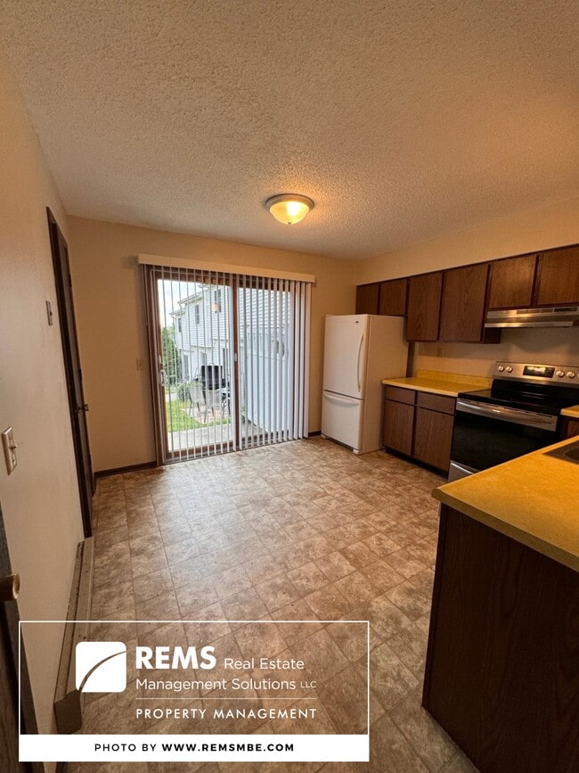property at 1400-1406 Tuttle St