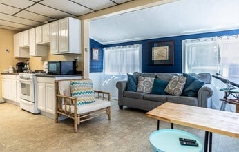 1017 S Shore Dr in Irving, NY - Building Photo - Building Photo