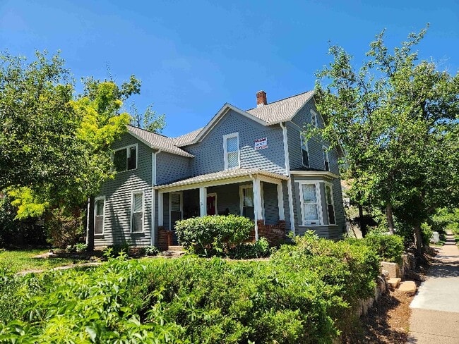 property at 1567 9th St