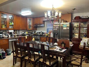 200-07-200-17 17th Ave in Queens, NY - Building Photo - Building Photo