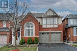 55 Morland Crescent in Ajax, ON - Building Photo