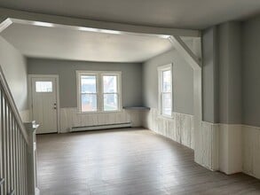 123 S Main St in Manheim, PA - Building Photo - Building Photo