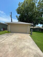 1010 Peerman Pl in Corpus Christi, TX - Building Photo - Building Photo