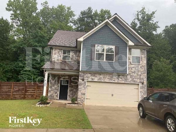 4120 Woodland Park Dr SW in Atlanta, GA - Building Photo