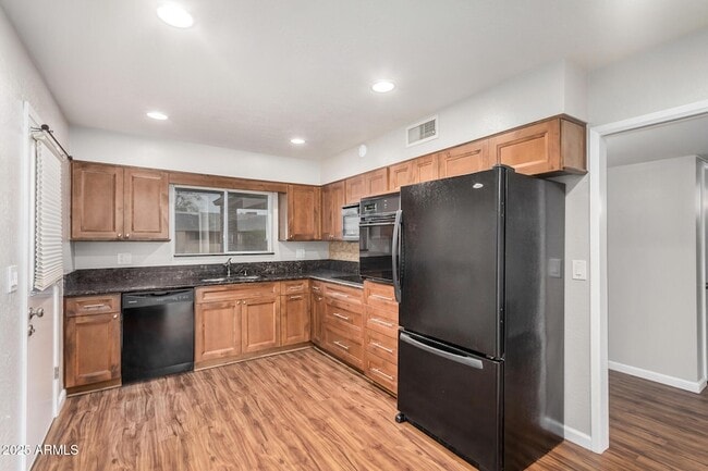 10725 W El Capitan Cir, Unit 3Rear in Sun City, AZ - Building Photo - Building Photo