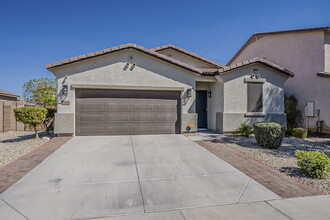 42514 W Almira Dr in Maricopa, AZ - Building Photo - Building Photo