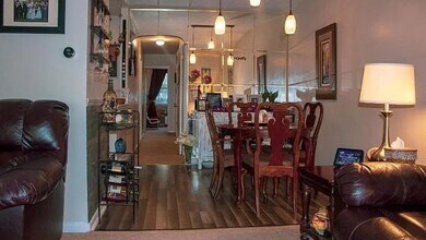 542 Wartman St in Philadelphia, PA - Building Photo - Building Photo