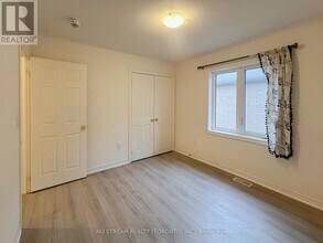 37 Kavanagh Ave in East Gwillimbury, ON - Building Photo - Building Photo