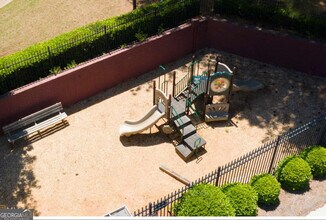 212 Rockport Dr in Mcdonough, GA - Building Photo - Building Photo