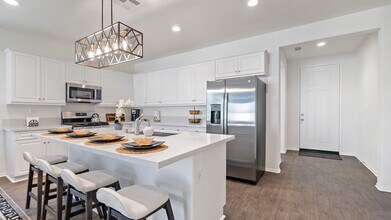 30548 Gardner Ln in Menifee, CA - Foto de edificio - Building Photo