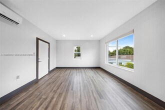 1020 SW 23rd Ave in Miami, FL - Building Photo - Building Photo