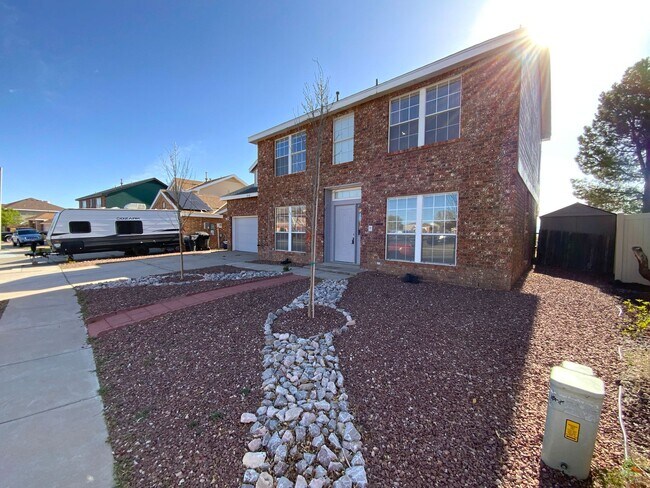 1320 Somerset Dr NW in Albuquerque, NM - Building Photo - Building Photo