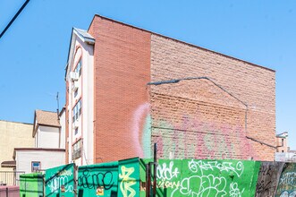 54-19 Roosevelt Ave in Woodside, NY - Foto de edificio - Building Photo