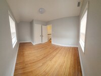 2016 Deering Ave photo'