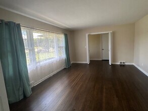 87 Davis St in Jefferson, GA - Building Photo - Building Photo