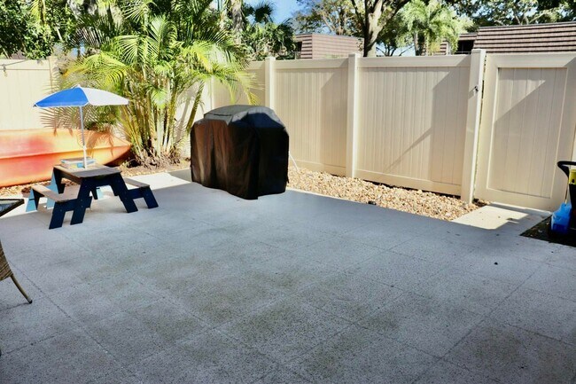 7408 74th Way in West Palm Beach, FL - Building Photo - Building Photo