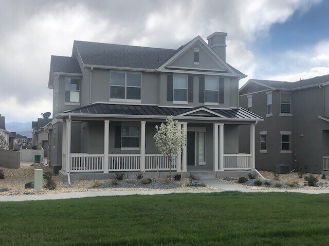 1954 Volterra Wy in Colorado Springs, CO - Building Photo