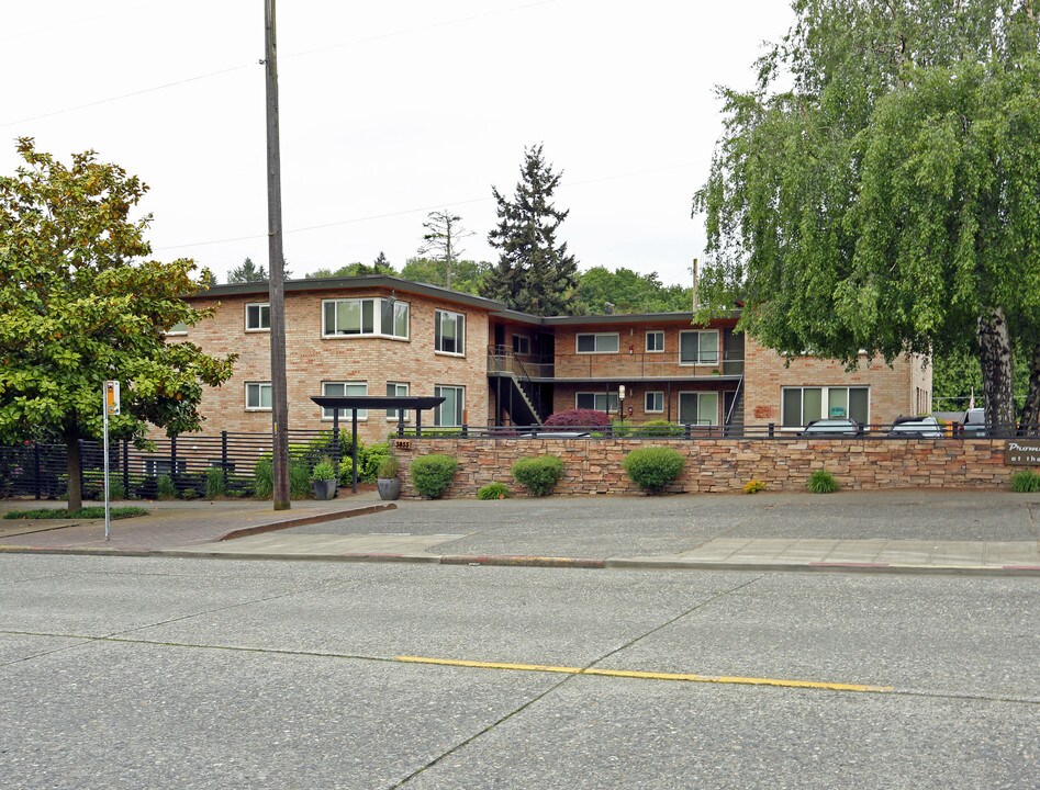 Promenade at the Park in Seattle, WA - Building Photo