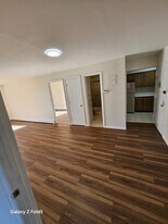 6680 69th St, Unit 2nd floor in Middle Village, NY - Building Photo