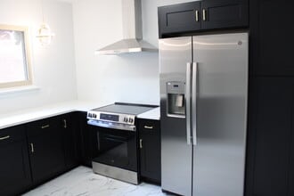 2506 W Euclid St, Unit 2506 in Detroit, MI - Building Photo - Building Photo